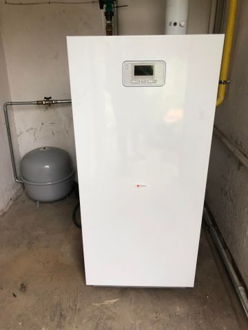 Piec CO w Przedszkolu w Żegocinie.