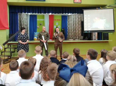 uploads/2022/09/szkola-z-mundurem/km3.jpg