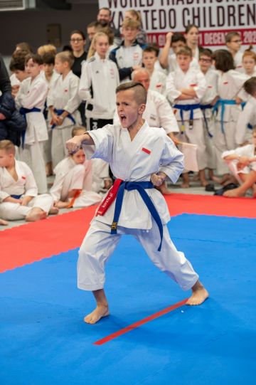 uploads/2023/02/karate/pucharswiatadzieci20220076.jpg
