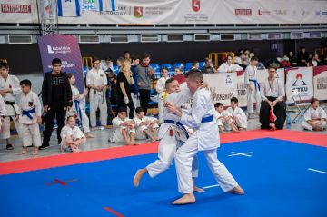 uploads/2023/02/karate/pucharswiatadzieci20220455.jpg